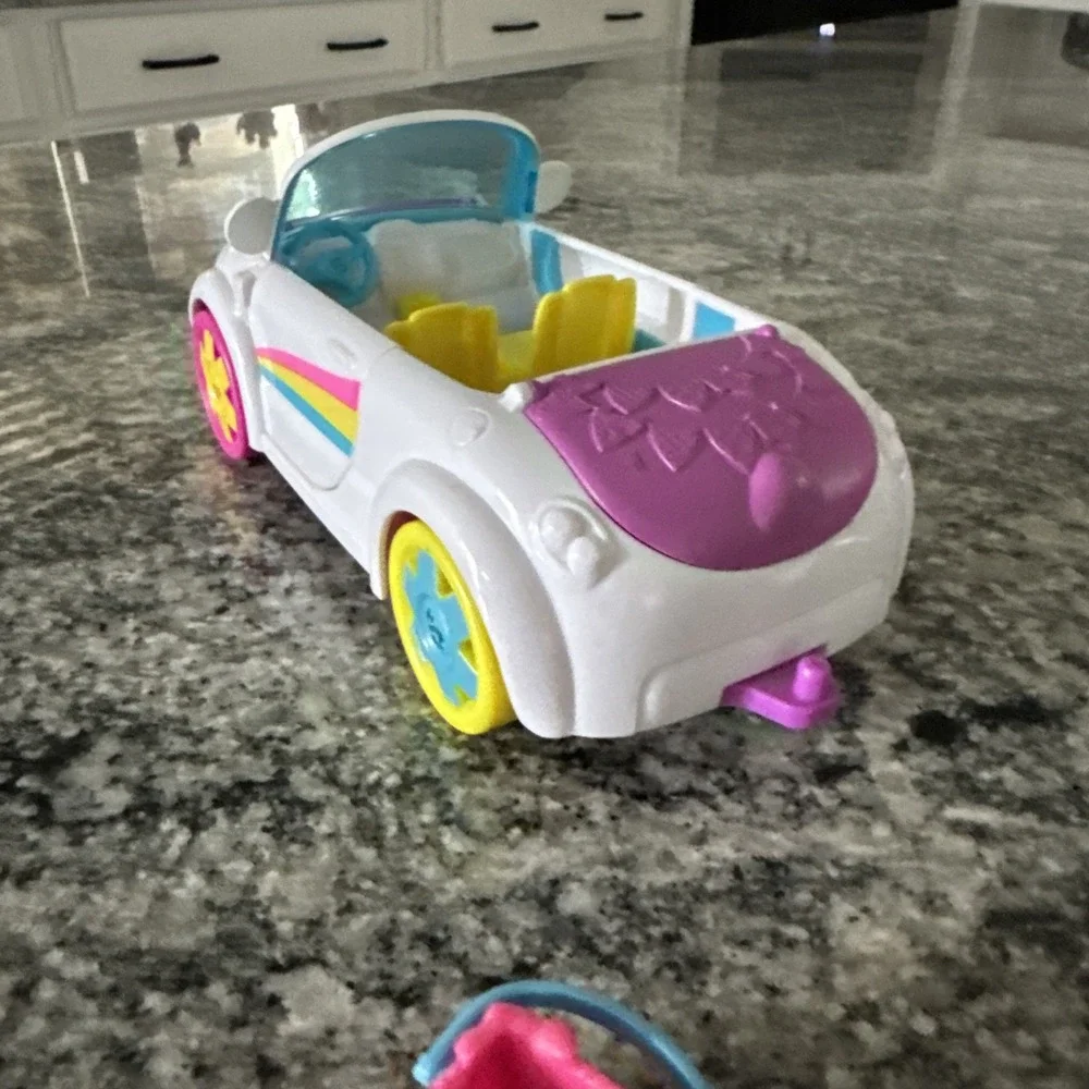 Shopkins Happy Places Rainbow Beach Convertible Rainbow‎ Car